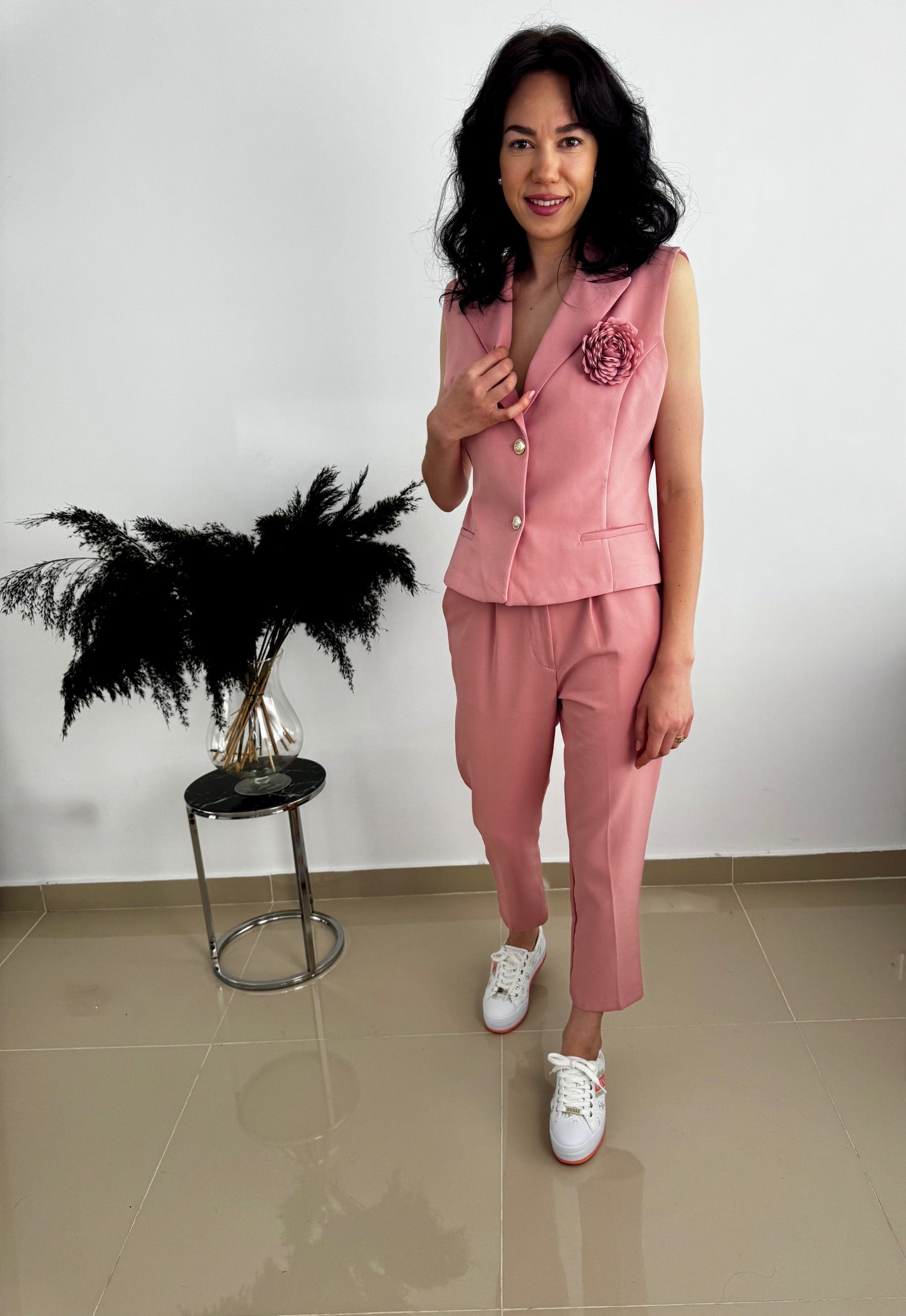 Vesta si pantalon
