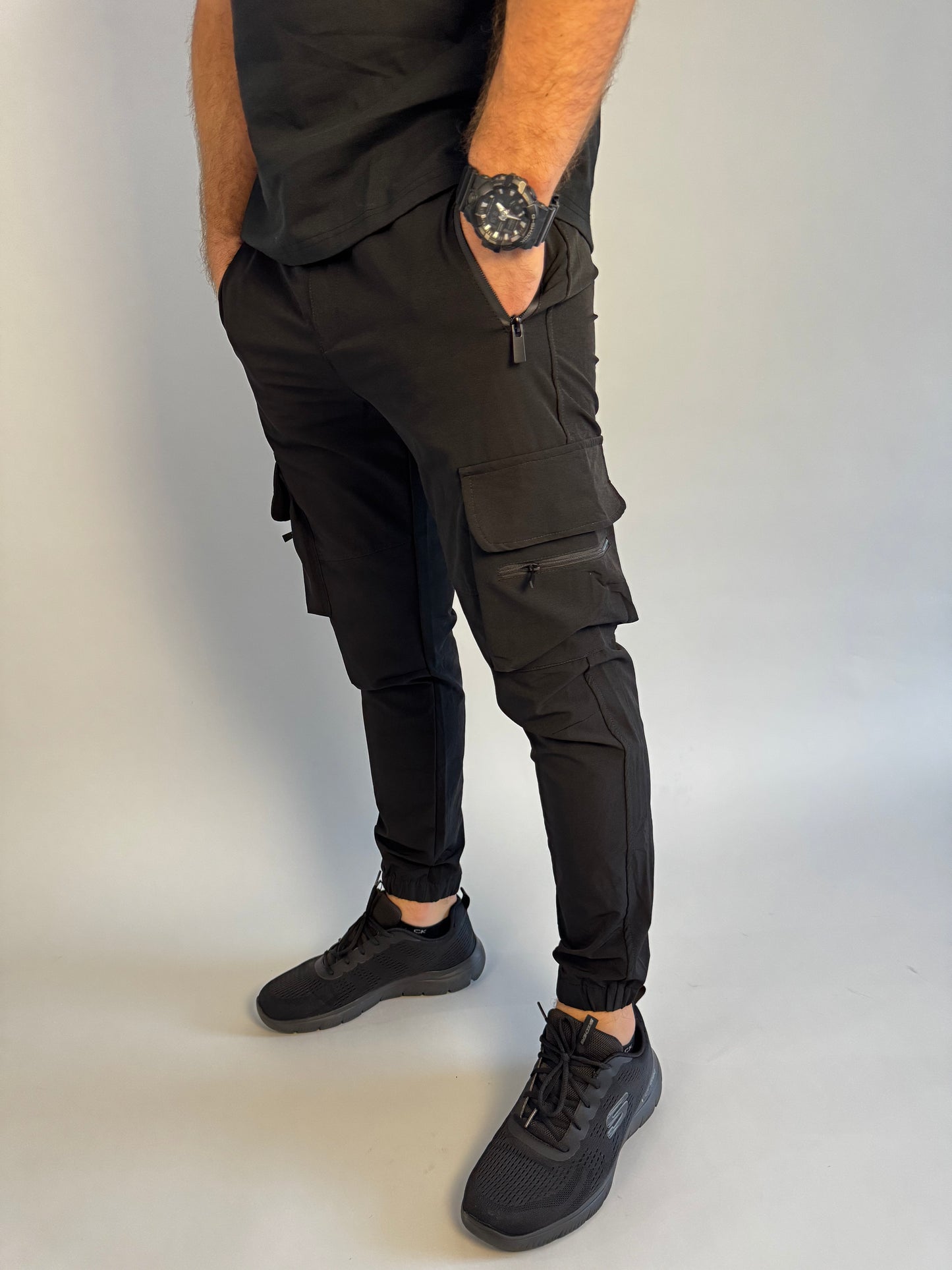 Pantaloni cu buzunare laterale