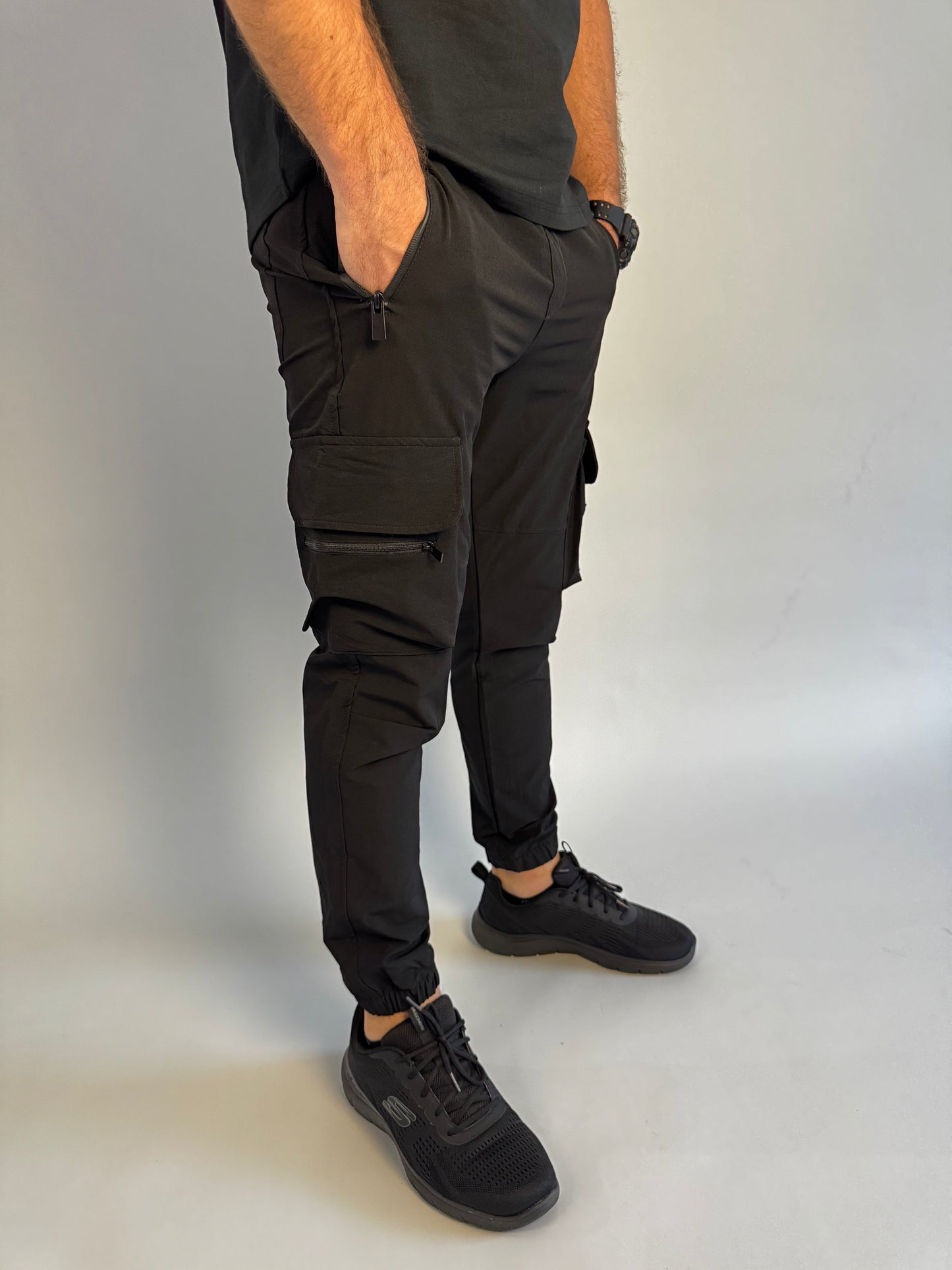 Pantaloni cu buzunare laterale